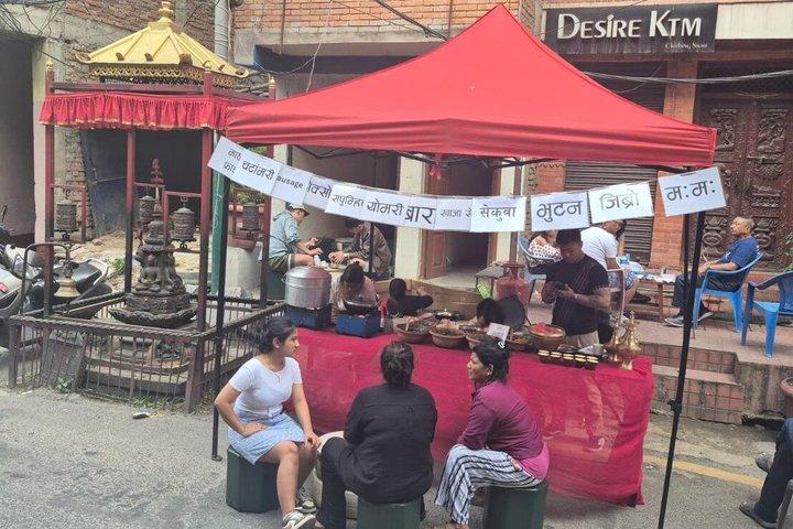 Sabato Passeggiata nascosta a Kathmandu e tour gastronomico