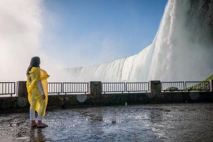 Tagesausflug von Toronto nach Niagara Falls mit Skip-the-Line-Boot