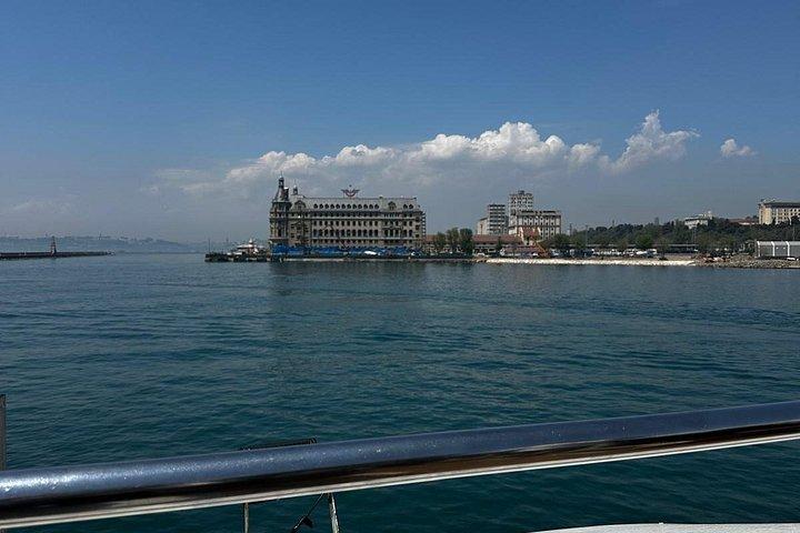 イスタンブール・ストリート・フード・ツアー2大陸のローカルのように食べる