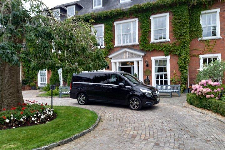 Privater Premium Transfer Dublin Flughafen oder Dublin Stadt nach Cork