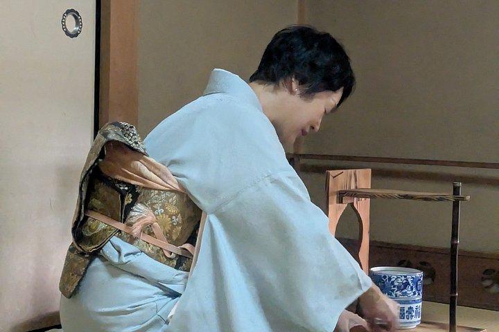 大阪の個人宅で90分本格抹茶を