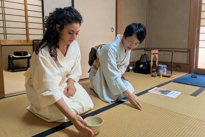 大阪の個人宅で90分本格抹茶を
