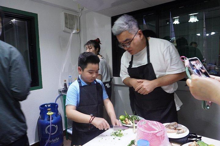 Thai Cooking Experience Class in a 100 Year Old Home