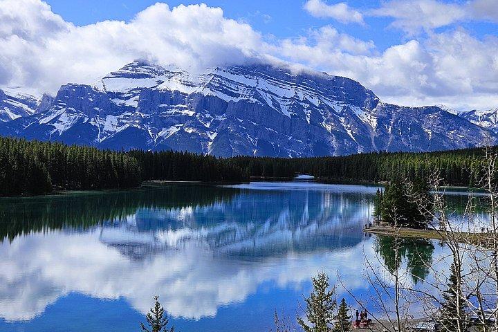 Banff Day Trip & Wolfdog Sanctuary Tour