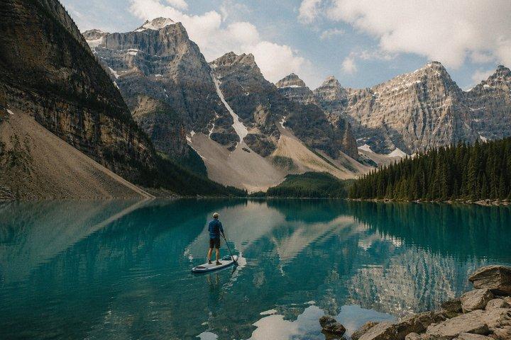 Banff : Moraine Lake Sunrise Shuttle(モレーンレイク・サンライズ・シャトル)