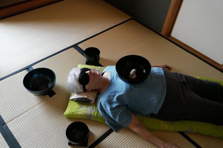 Kyoto Private Japanisch Sound Bath – Tatami Room Experience