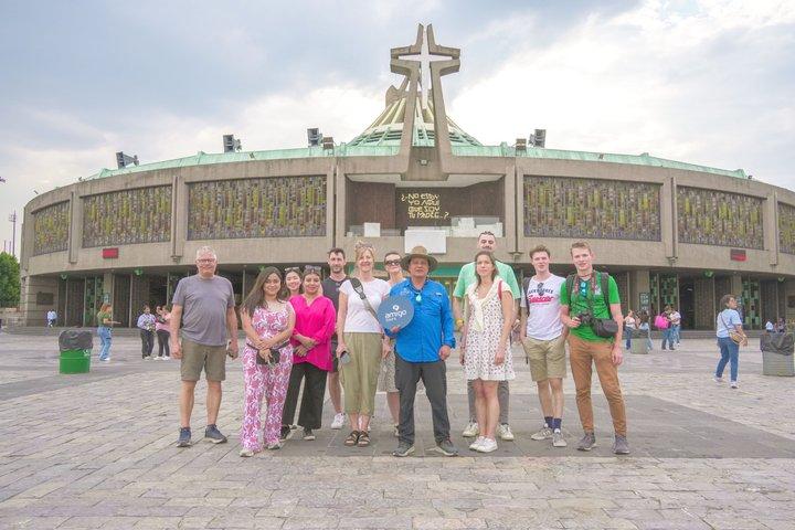 テオティワカン、グアダルーペ神社＆トラテロルコ日帰りツアー（ランチ付き）