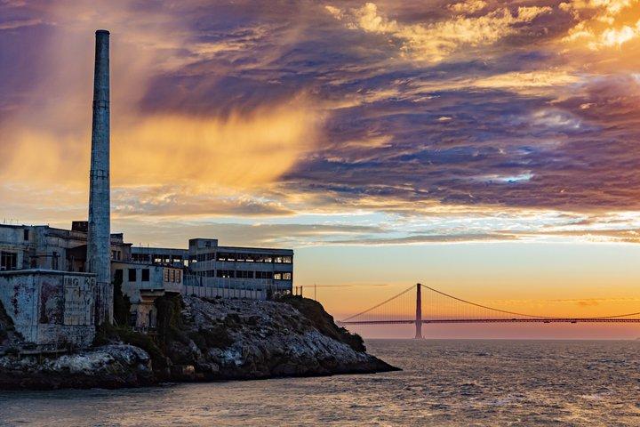 Alcatraz Night Ticket With North Beach Walking Tour