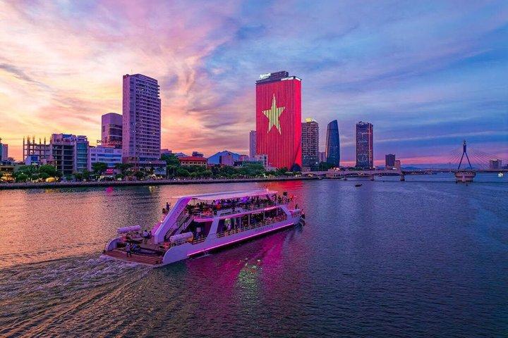 Da Nang privat rundtur Poseidon middagskryssning och hotelltransfer