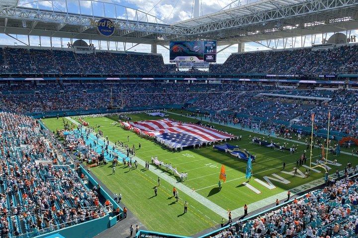 Miami Dolphins Voetbalwedstrijd in Hard Rock Stadium