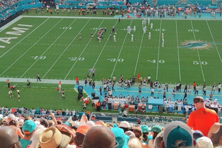 Miami Dolphins Voetbalwedstrijd in Hard Rock Stadium