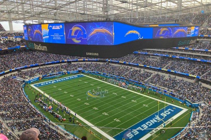 Los Angeles Chargers fodboldkamp på SoFi Stadium