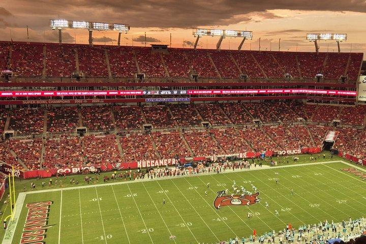 Tampa Bay Buccaneers jogo de futebol no Estádio Raymond James