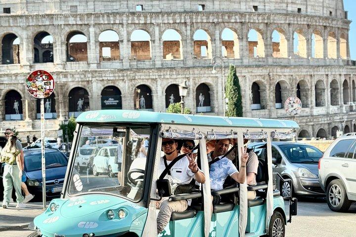 ローマのハイライト：手作りジェラート試食付きゴルフカートツアー