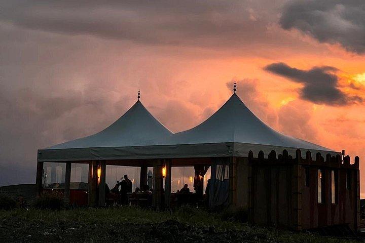 Luxus Agafay Desert Sunset Experience mit Pool & Dinner Show