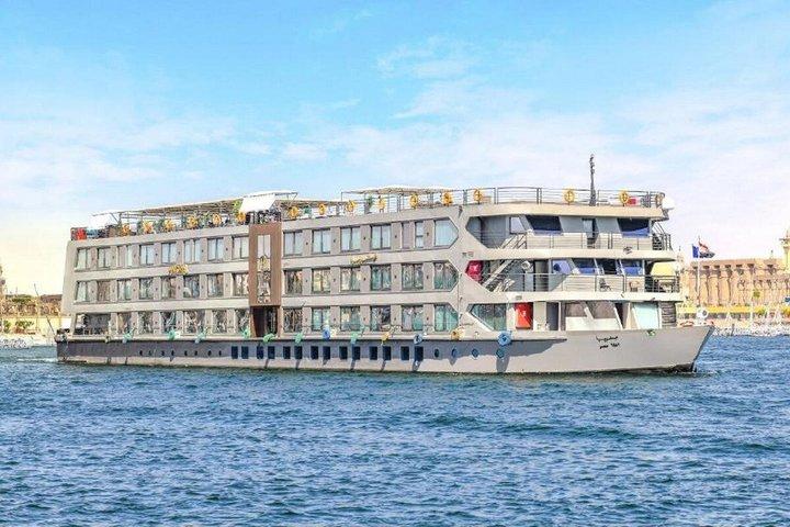 3 Noites 5* Deluxe Nile Cruise de Aswan para Luxor com Abu Simbel