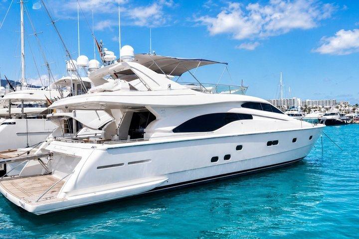 Noleggio privato di yacht di lusso a Marbella e Puerto Banús