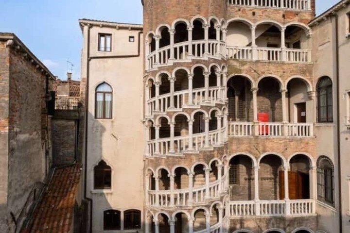 Entrada a la Scala Contarini del Bovolo