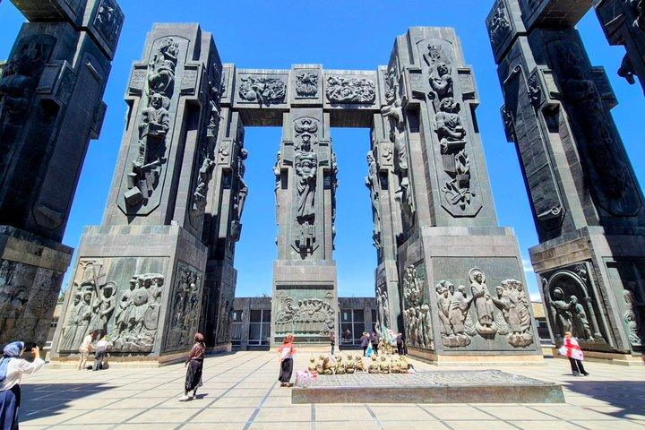 Ville de Tbilissi, ville de Mtskheta et monastère de Jvari: De Kutaisi