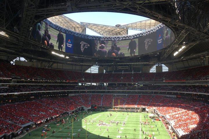 Atlanta Falcons fodboldkamp på Mercedes Benz Stadion