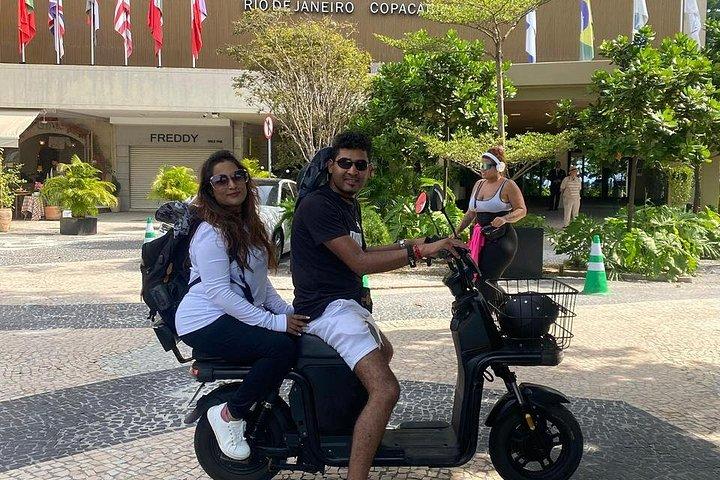 Private Scooter Tour: Leblon, Ipanema, Arpoador & Copacabana