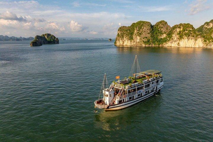 Hanoi : 3 - Dag Scenic Ninh Binh & Bai Tu Long Bay Boutique Cruise