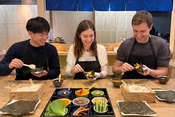 Kururi Sushi and GINie Café: Hand-Rolled Sushi Experience