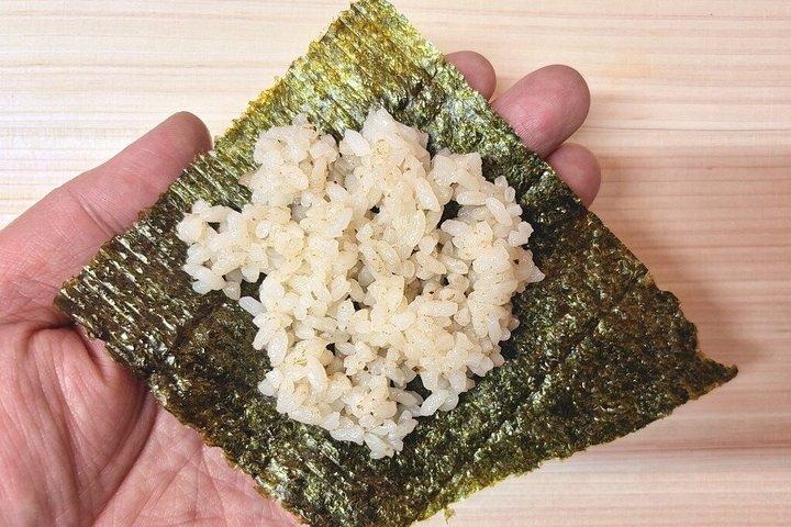 くるり寿司とGINieカフェ：手巻き寿司体験