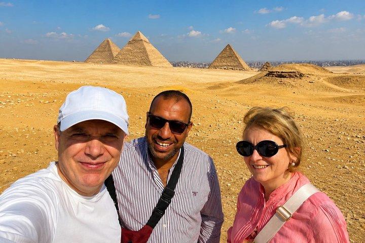 Customizable Tour: Giza Pyramids, Sphinx, Saqqara , Dahshur