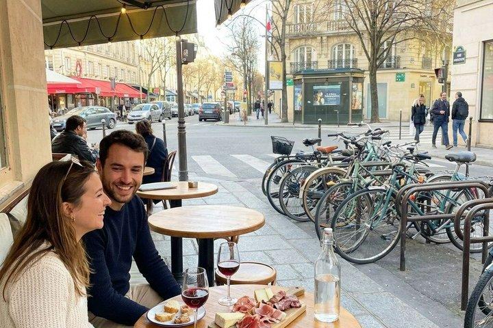 パリ・ル・マレの食と芸術と歴史のウォーキングツアー7つのテイスティング