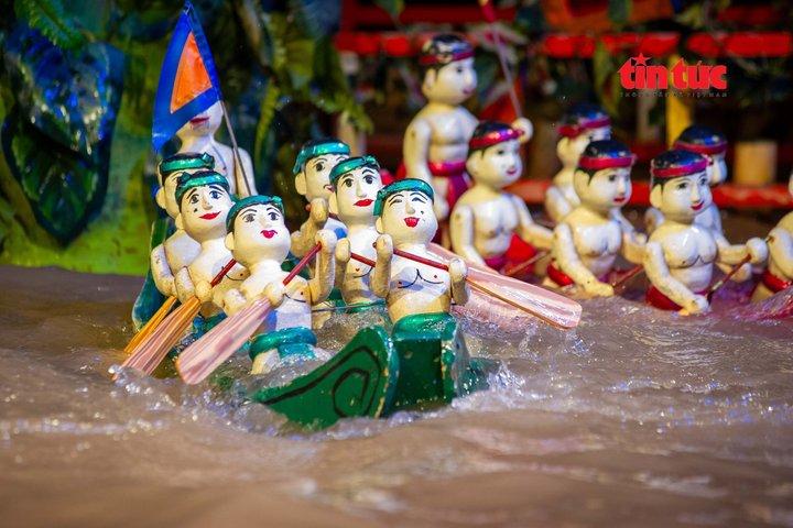 プライベート水上人形ショーとディナークルーズホーチミン