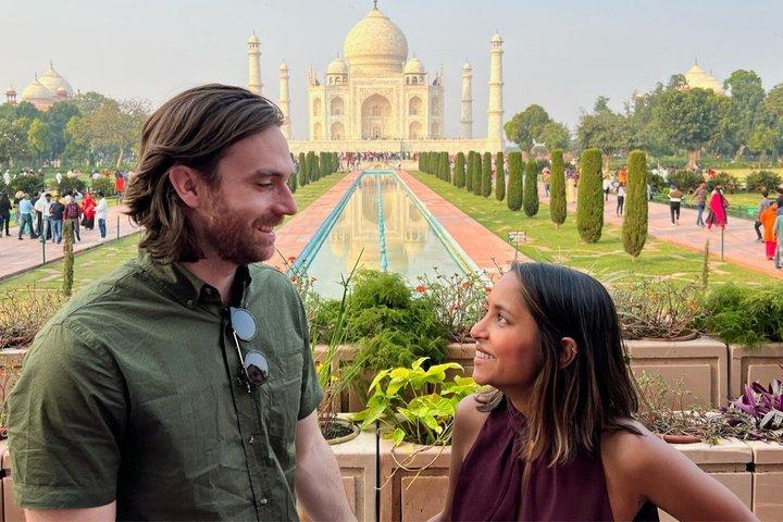 Agra : Evite colas Taj Mahal y Agra Fort Visita guiada privada