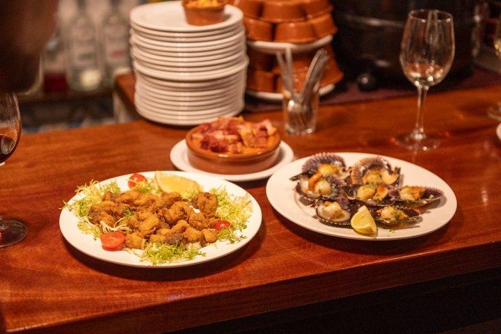マドリッド・タパス＆ワイン試飲フードツアー–小グループローカルバー