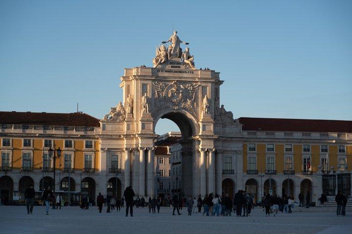 Lisbon : プライベート・ヴァン・ミー・アラウンド