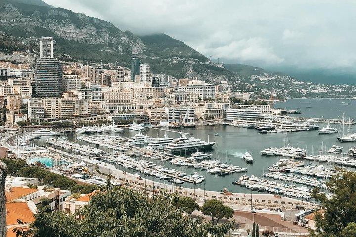Monaco Bites och kungliga hemligheter en historisk matpromenad