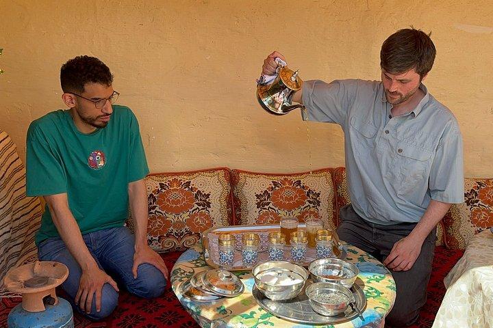 ラバトでムセメンとハルチャアムルーを作り、地元の家族とお茶を