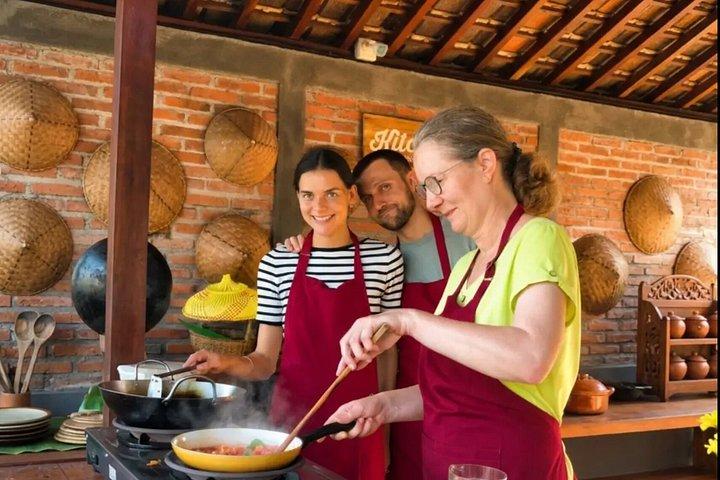 Corso di cucina e tour del giardino a Sideman