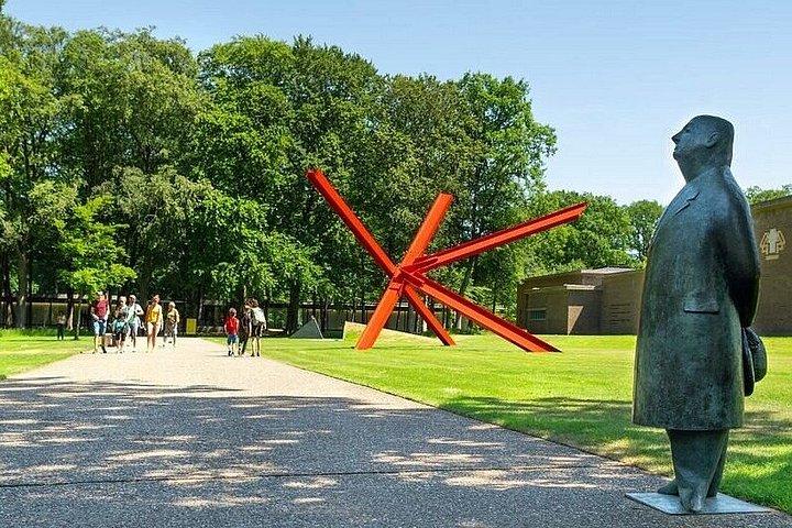 Visite privée de Kröller-Müller : Musée, parc de sculptures, pavillon de chasse