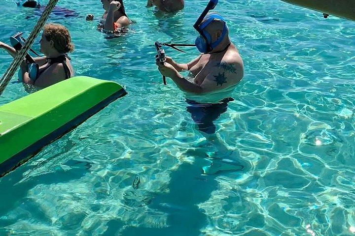 Activity/Excursion Lagoon Tour to Moorea by Canoe 6 hours