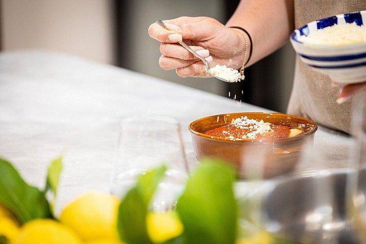 海の見えるソレントで料理教室リモンチェロ作り