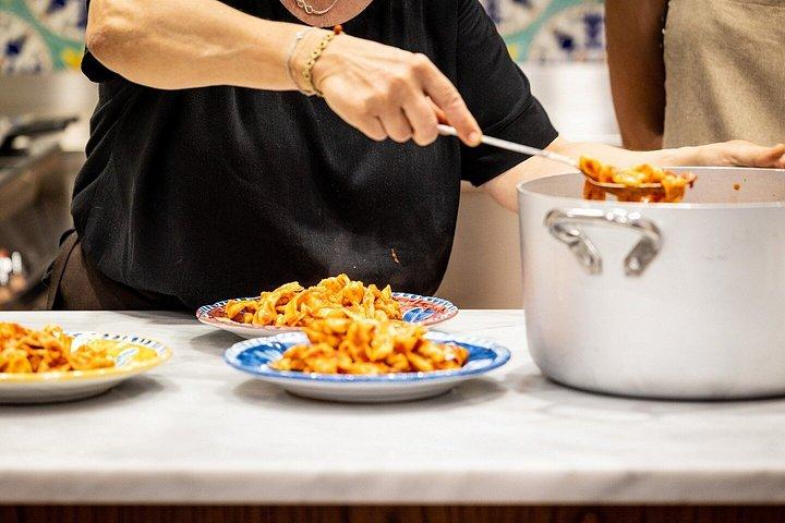 海の見えるソレントで料理教室リモンチェロ作り