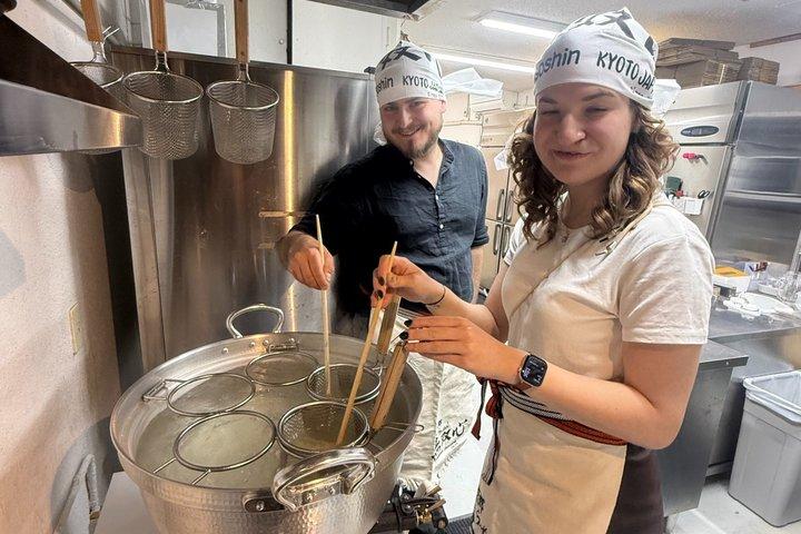 Ramen Broth Class by Michelin Guide Shop and Custom Chopsticks