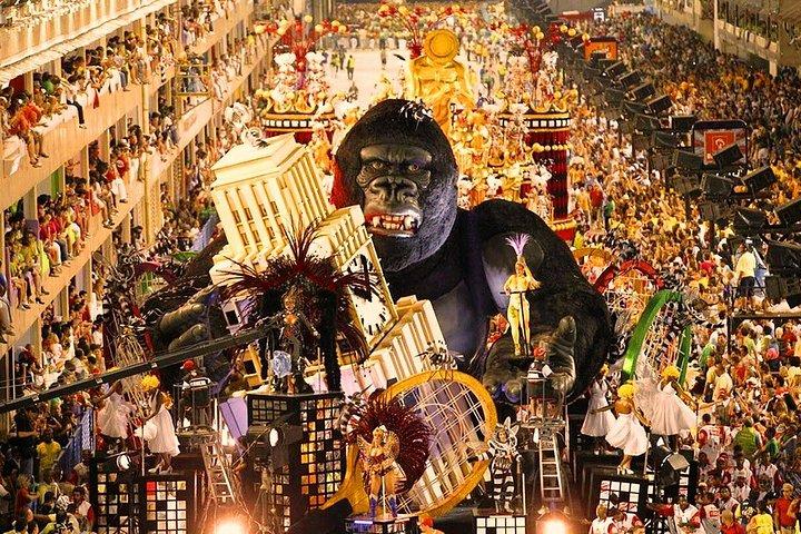リオのサプカイVIPボックスでカーニバルパレード2027