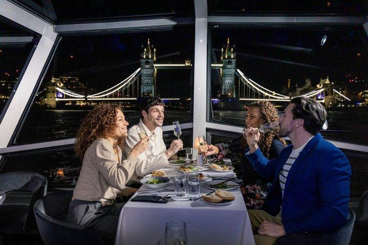 London Dinner Cruise no Rio Támesis