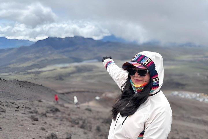 Cotopaxi Volcano Expedition Lagoon Limpiopungo Hike