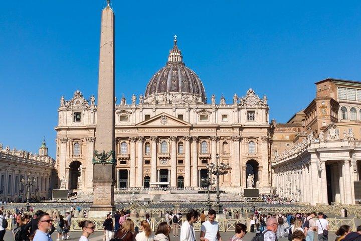I segreti della Basilica di San Pietro Tour guidato esclusivo con cupola