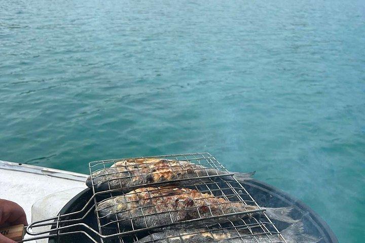 BBQと水泳で行くロドス島釣り旅行