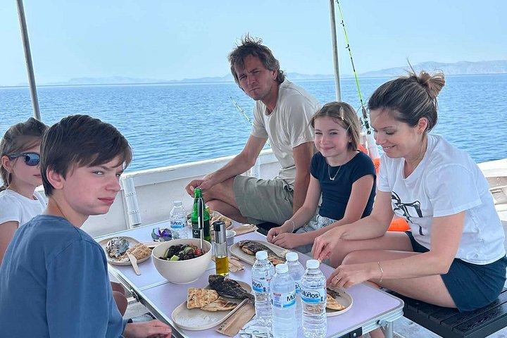 BBQと水泳で行くロドス島釣り旅行