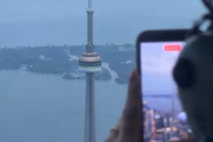 Toronto 30 - Minute Private Helicopter Tour