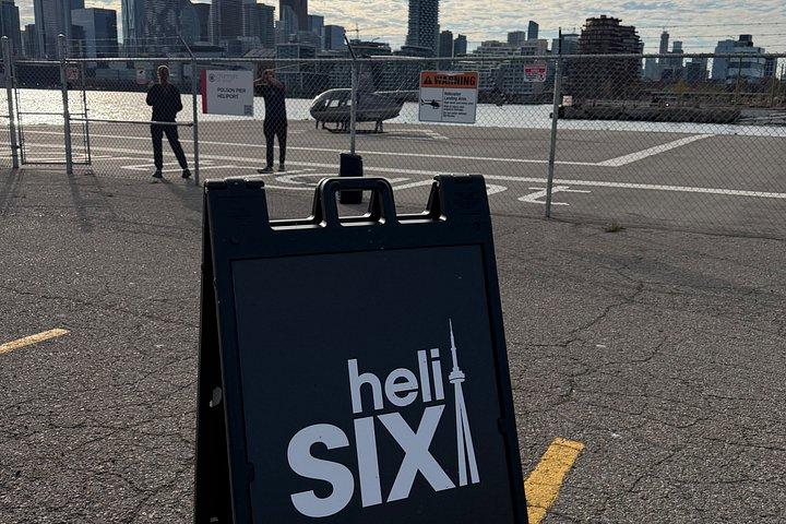 Toronto 30-Minute Private Helicopter Tour